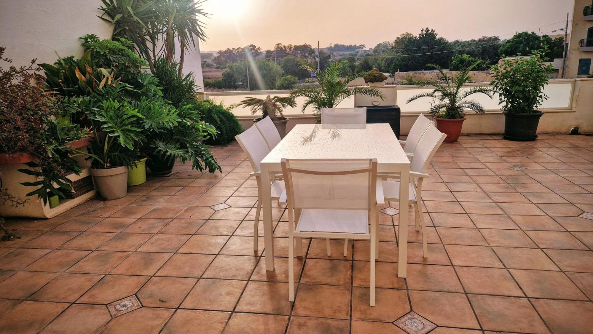 Carousel Apartments Qrendi Екстер'єр фото