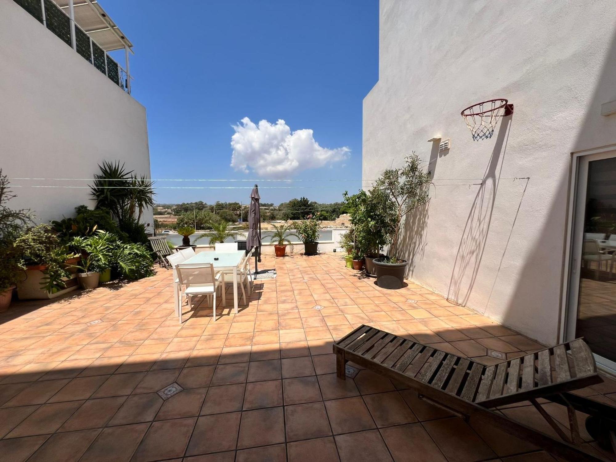 Carousel Apartments Qrendi Екстер'єр фото